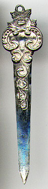 This bookmark was made in the US by an unknown manufacturer. It is marked only Sterling and is very small and thin. The date is 1900 - 1910.