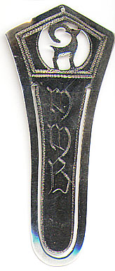  This bookmark was made in the US by an unknown manufacturer. It is completely unmarked but is believed to be silver. It has a figural of a long horn goat at the top. The center blade is inscribed MMB. The date is 1920 - 1930.  