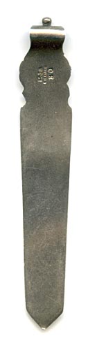 This bookmark was made in the US by Gorham Mfg. Company. It is marked with the manufacturers mark, sterling and 30, the number from the Autumn 1888 catalogue. The top blade is a figural basket of flowers. 